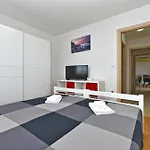 Dani 2333